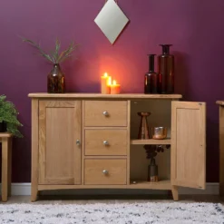 Gloucester Oak 2 Door 3 Drawer Large Sideboard