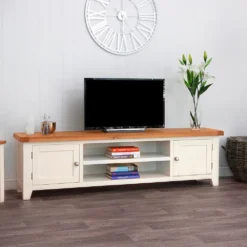 Hampshire Ivory Painted Oak Extra Large TV Unit