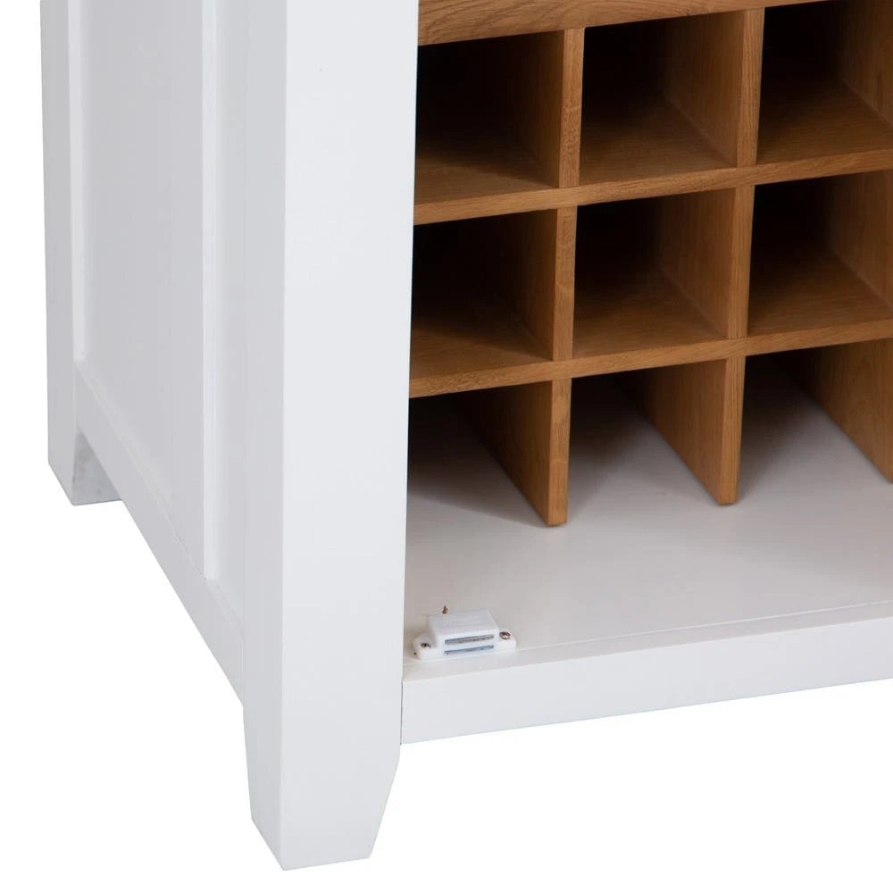 Hampshire White Painted Oak Slim Larder Cupboard 4 Hampshire White Painted Oak Slim Larder Cupboard - Image 4