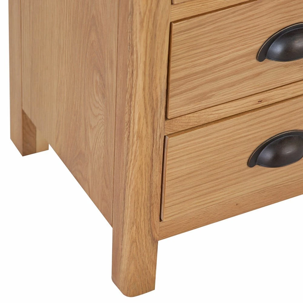 Rutland Oak 3 Drawer Large Bedside Table 3 Rutland Oak 3 Drawer Large Bedside Table - Image 3