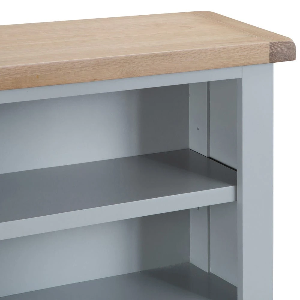 Suffolk Grey Painted Oak Small Wide Bookcase With Wicker Baskets 5 Suffolk Grey Painted Oak Small Wide Bookcase With Wicker Baskets - Image 5